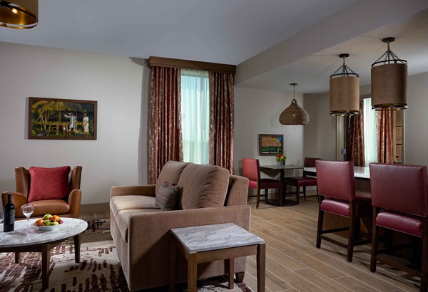 Seminole Suite living area and dining area