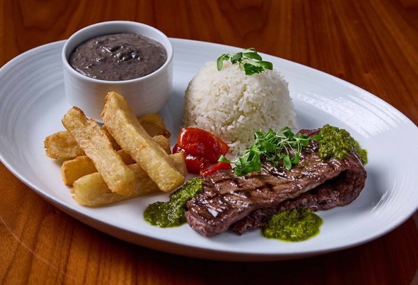 Steak and fries at Rise Kitchen & Deli
