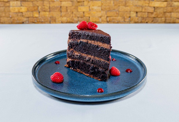 Council Oak Colossal Chocolate Cake